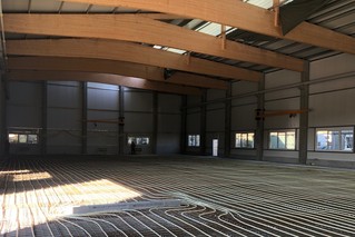 Produktionshalle mit Bürotrakt in Rietheim-Weilheim